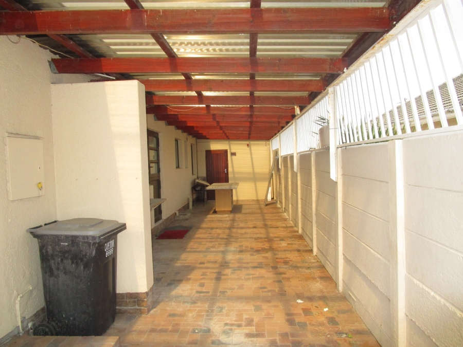 3 Bedroom Property for Sale in Athlone Western Cape